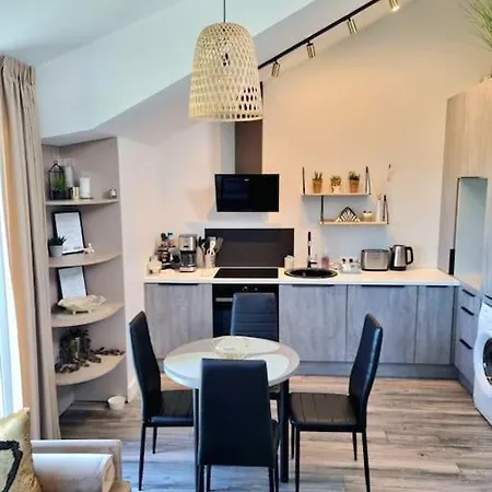Apartamentai Bravo 400 M. Iki Juros Apartment *